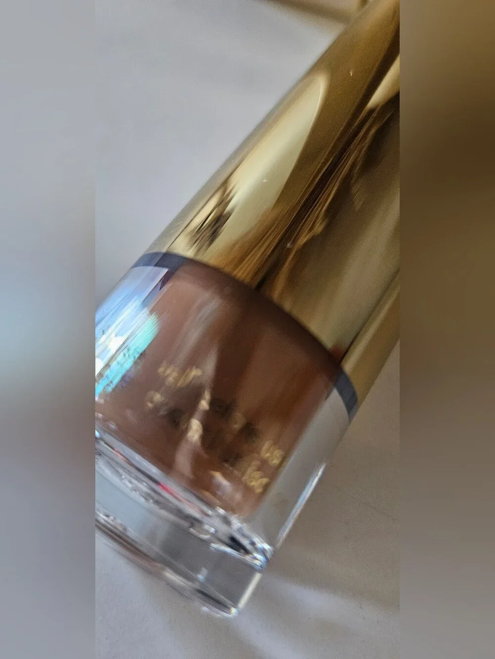 STILA Hide & Chic Fluid Foundation In Tan Deep 1